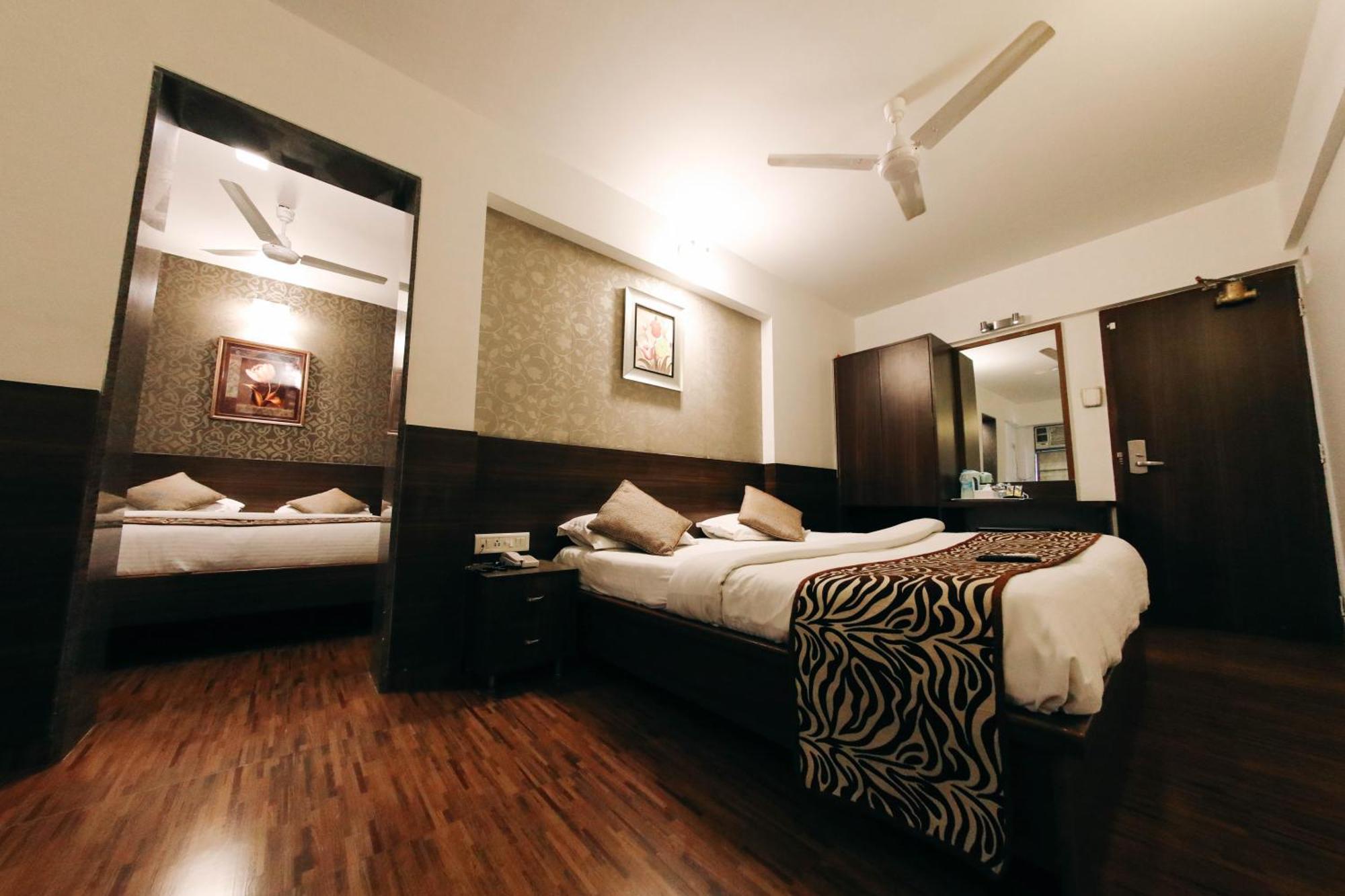 Hotel Maharana Inn Chembur Bombay Eksteriør billede