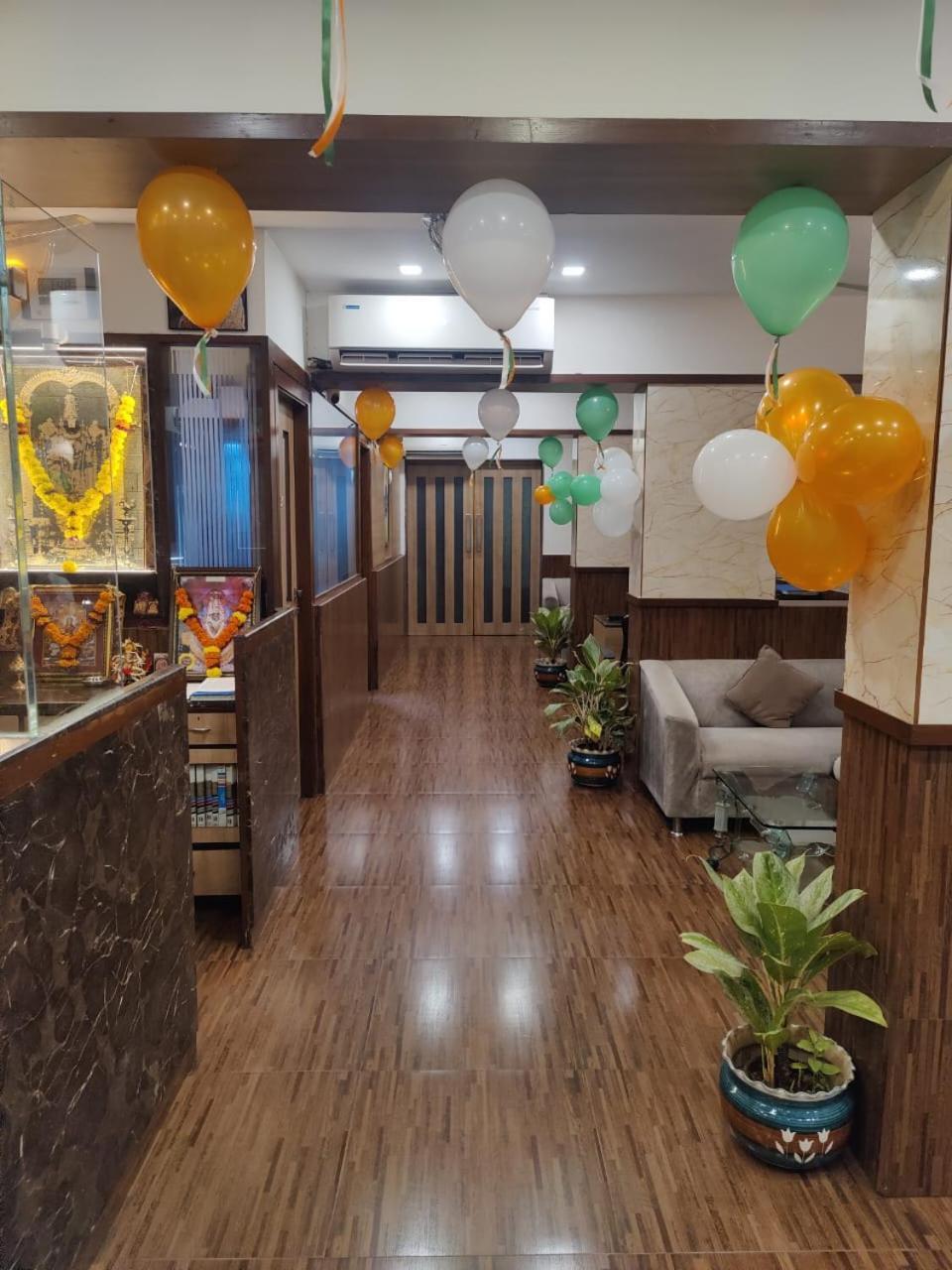 Hotel Maharana Inn Chembur Bombay Eksteriør billede