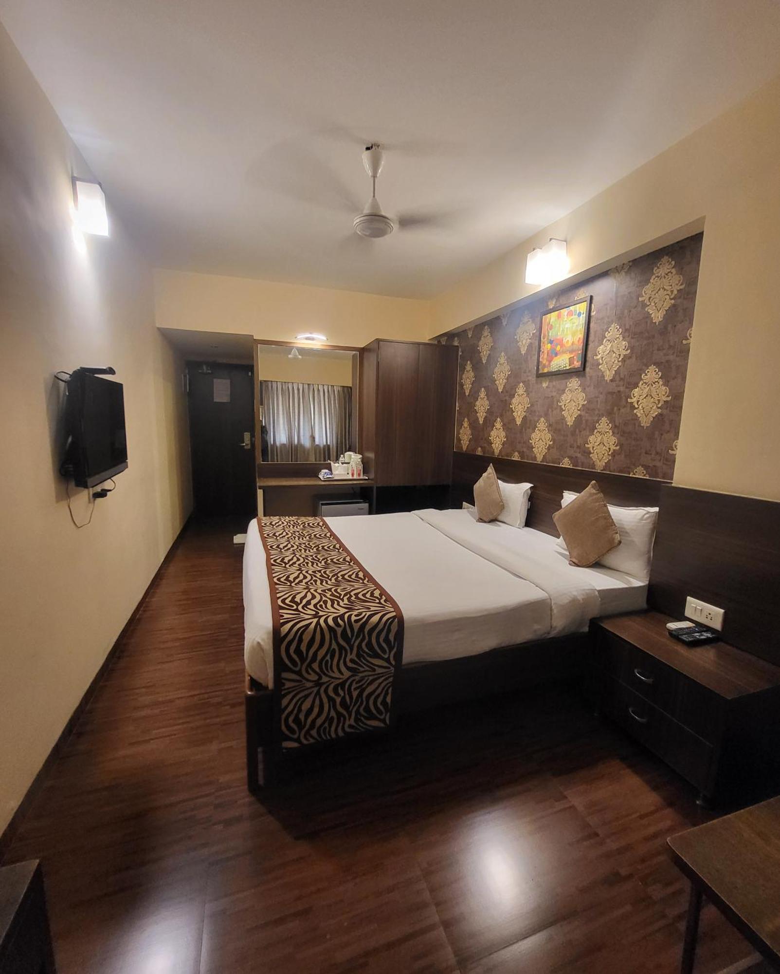 Hotel Maharana Inn Chembur Bombay Eksteriør billede