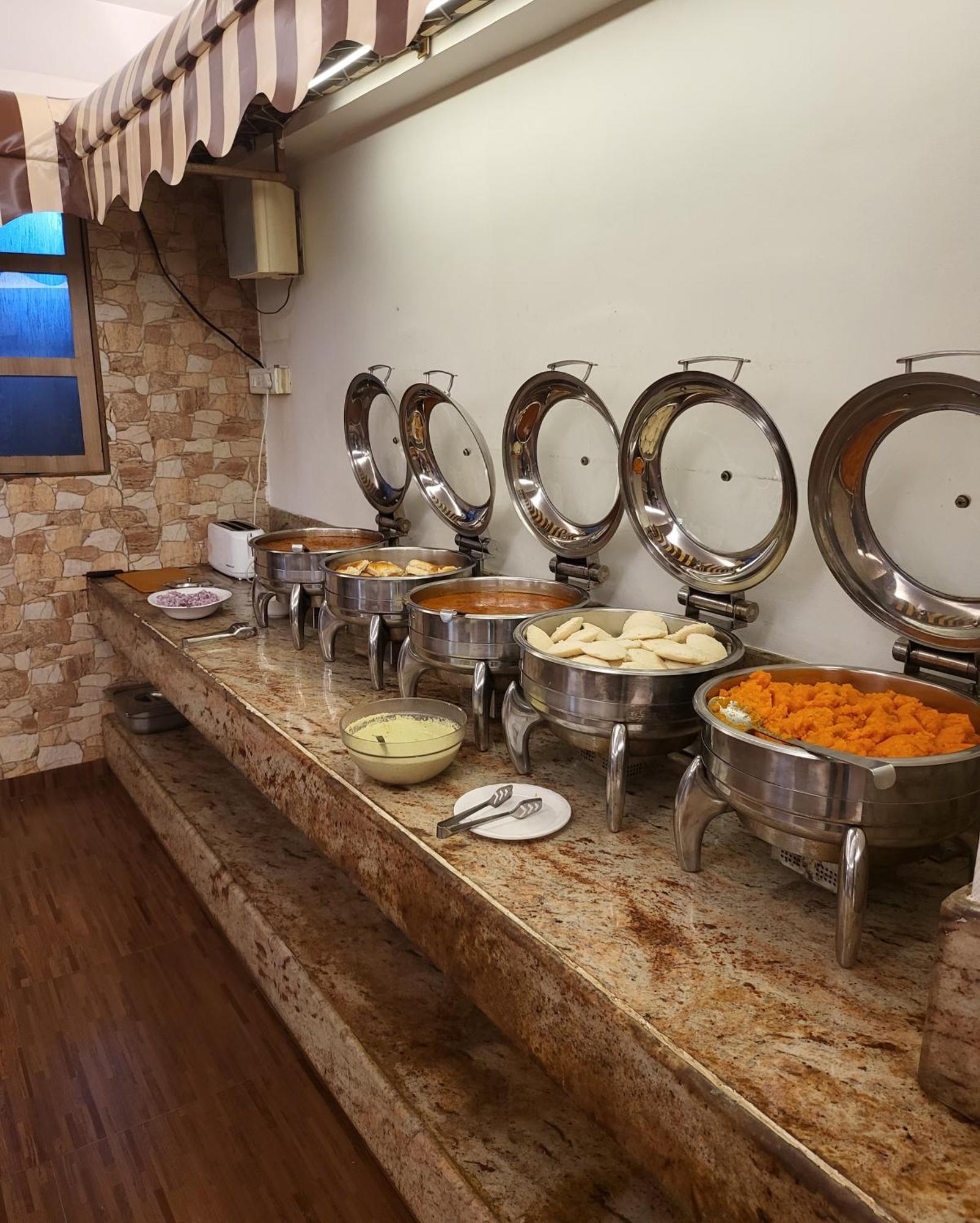 Hotel Maharana Inn Chembur Bombay Eksteriør billede