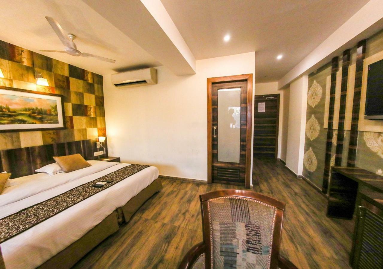 Hotel Maharana Inn Chembur Bombay Eksteriør billede